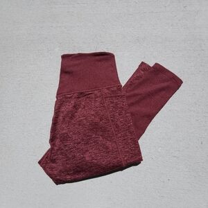 Athleta Exhale Heel Stash Pocket Tight Softluxe Womens Size Small Burgundy Long